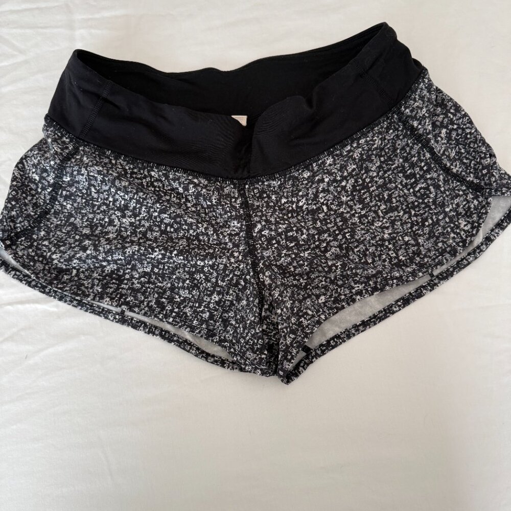 Lululemon Speed Up Shorts - 2.5"inseam size 6